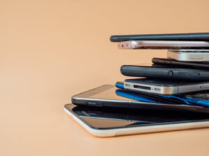 โทรศัพท์พังทำยังไง ? เปิดคำแนะนำในการจัดการซากมือถือ