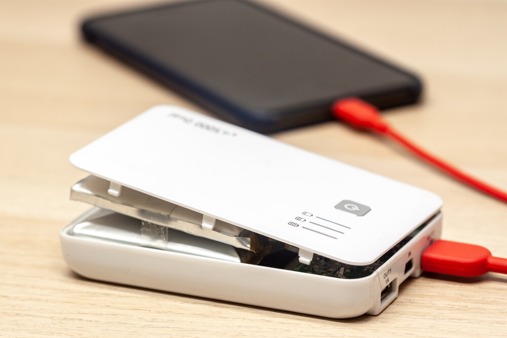 วิธีทิ้งพาวเวอร์แบงก์ที่พังแล้วอย่างปลอดภัย